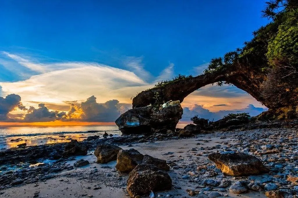 Natural Rock Formation (Howrah Bridge)