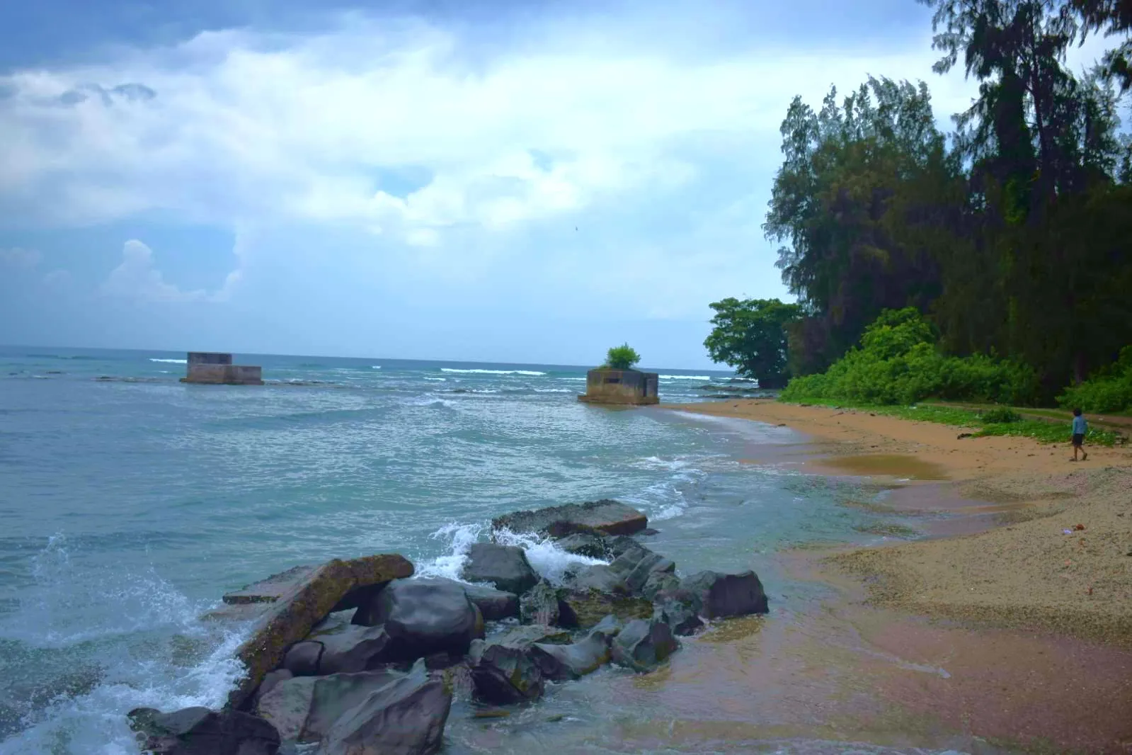 Lamiya Bay Beach